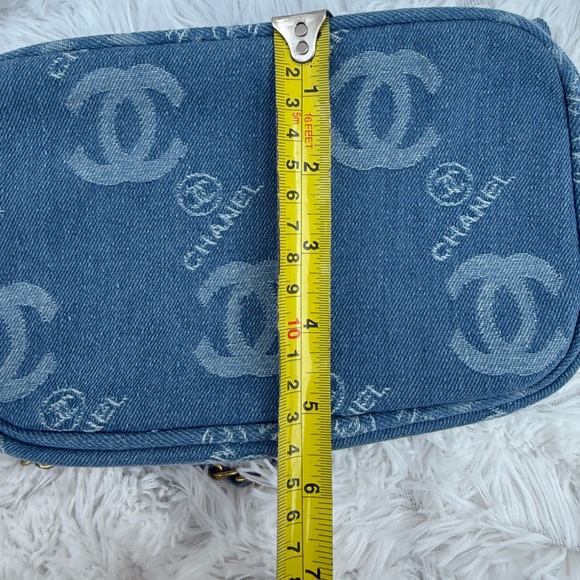 Chanel Blue Denim CC Crossbody Bag GWP purse with Dustbag NEW - Picture 12 of 12